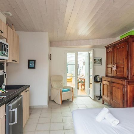 Nice Studio With Veranda Nearby The Beach In La Flotte - Welkeys Екстериор снимка