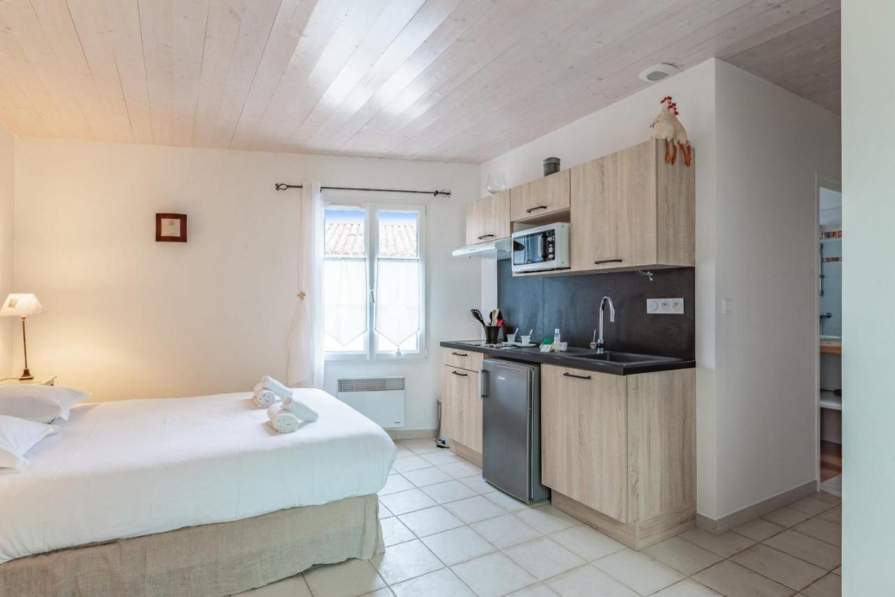 Nice Studio With Veranda Nearby The Beach In La Flotte - Welkeys Екстериор снимка